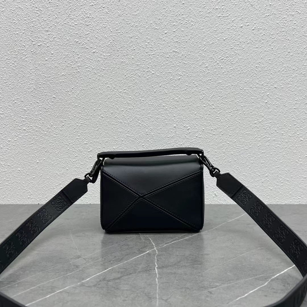 Loewe Mini Puzzle Bag in Classic Calfskin Black